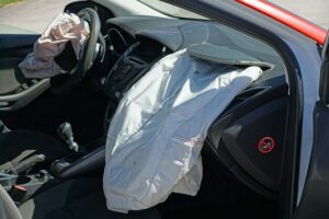 car with deployed airbags, need help from Houston car accident attorney