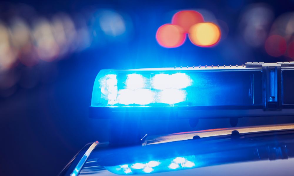 blue police lights for move over law as per truck accident lawyer